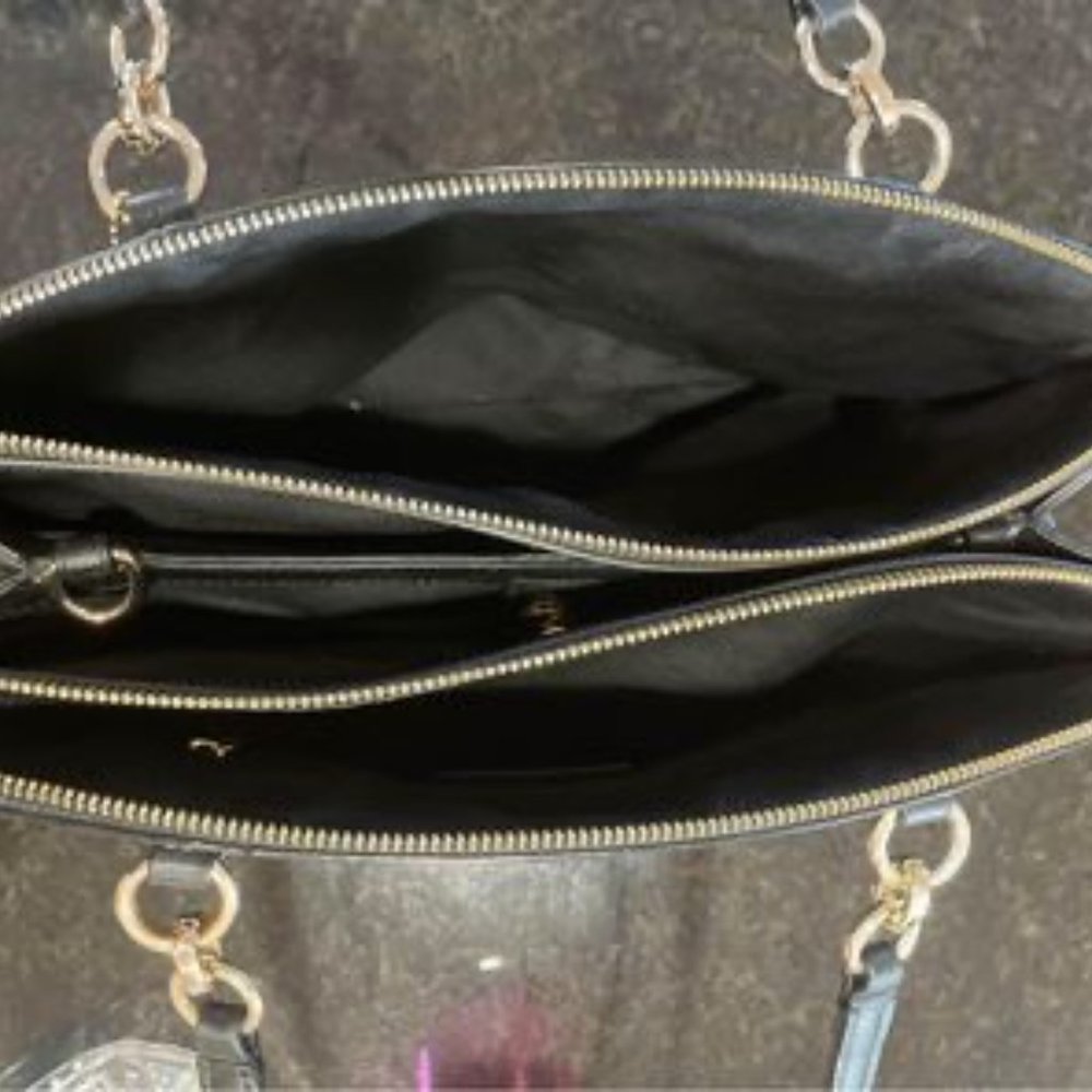 Coach Handbag - Picture 2 of 3